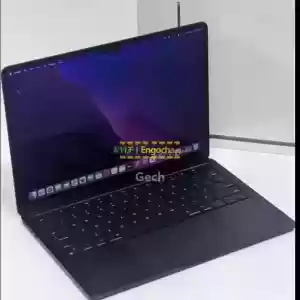 Apple  M2 chip13.6-inch MacBook air with apple M2 chip (midnight color)8GB unified memory in Ethiopia